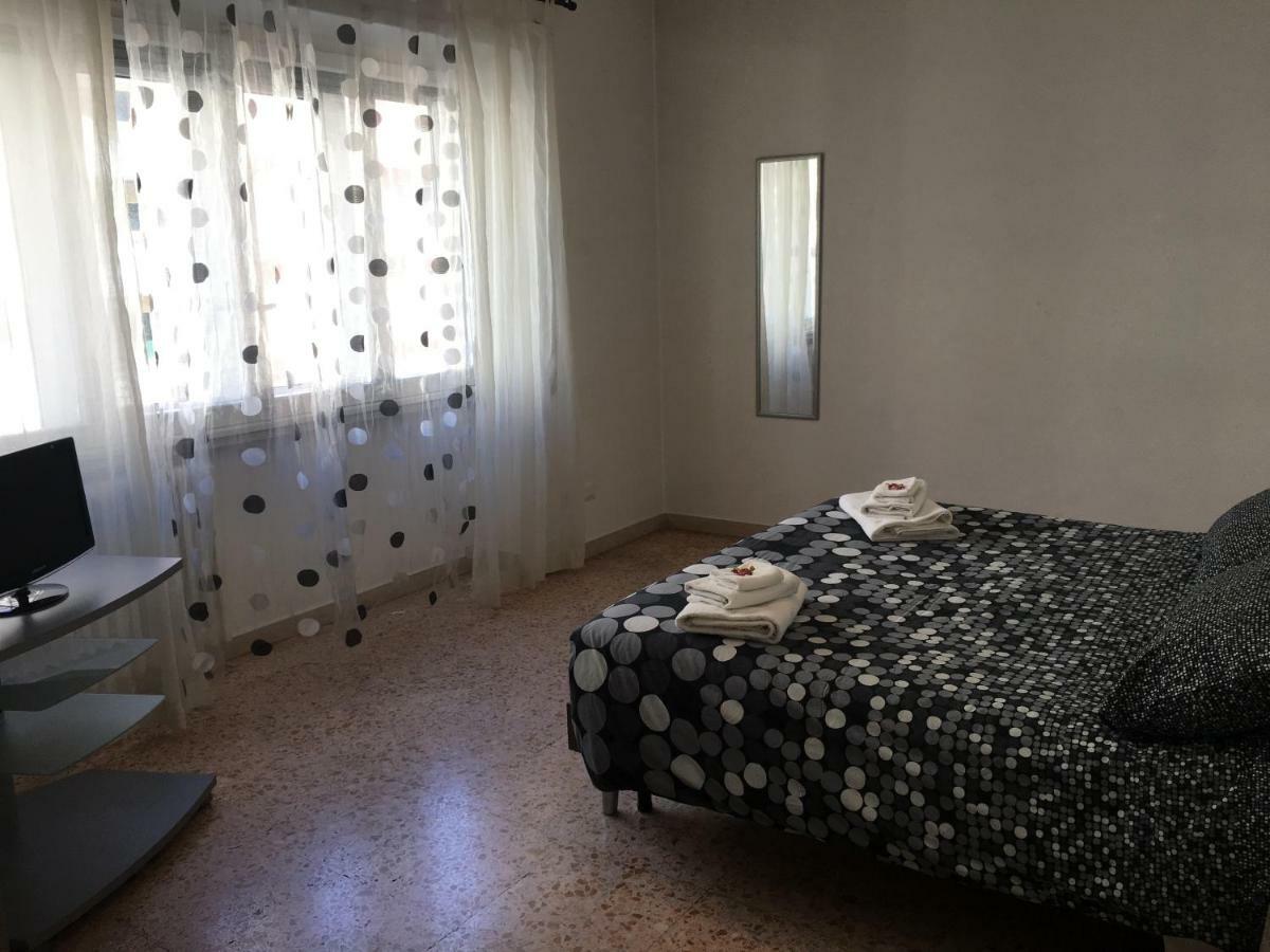 Casa Vacanze Kokoroma Cipro Al Vaticano Exterior foto